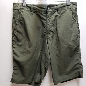 Merrell green lightweight nylon shorts mens/unisex 32 outdoor hiking camping